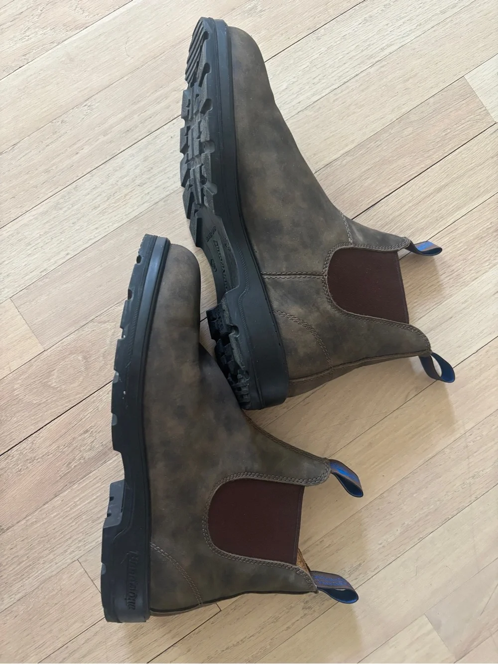 Blundstone - MEN'S ALL-TERRAIN THERMAL boot - men’s 10.5 US (which is AUST 9.5)